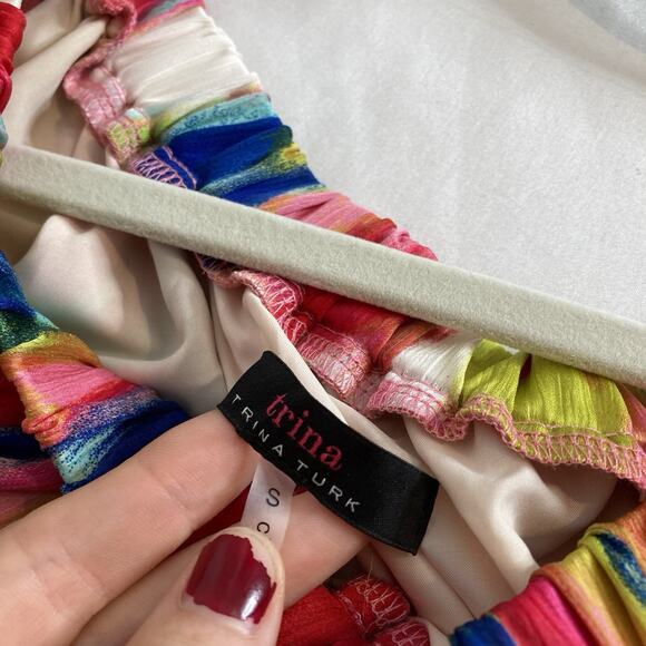 Trina Turk Women's Abstract Off Shoulder San Onofre Maxi‎ Dress Size S Vibrant - Picture 5 of 12